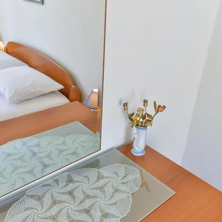 Beachfront Liveric Appartement