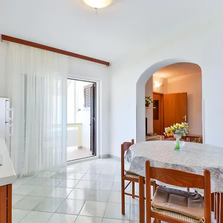 Beachfront Liveric Appartement