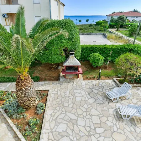 Appartement Beachfront Liveric *