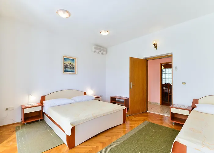 Beachfront Liveric *