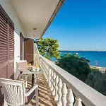 Beachfront Liveric Appartamento