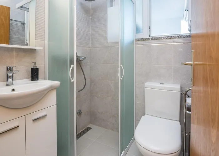 Апартаменты Beachfront Liveric *