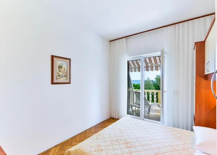 Beachfront Liveric * Вир